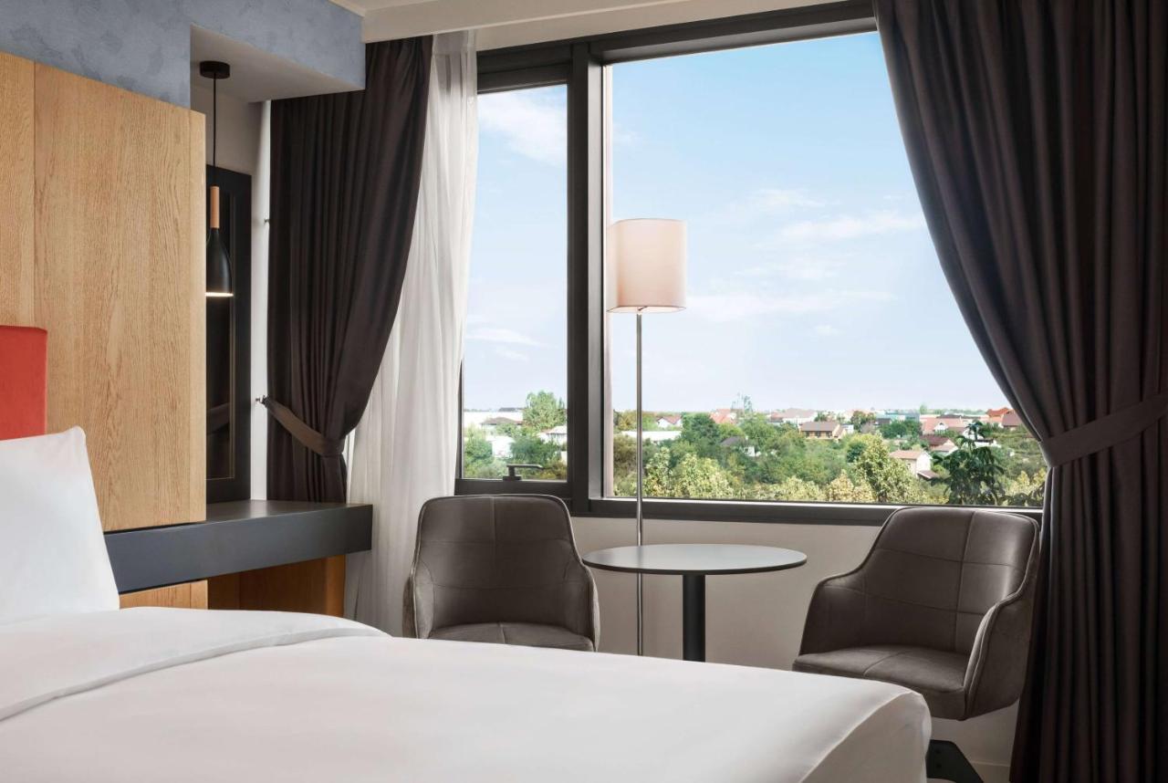 Готель Ramada By Wyndham Slatina Parc Екстер'єр фото