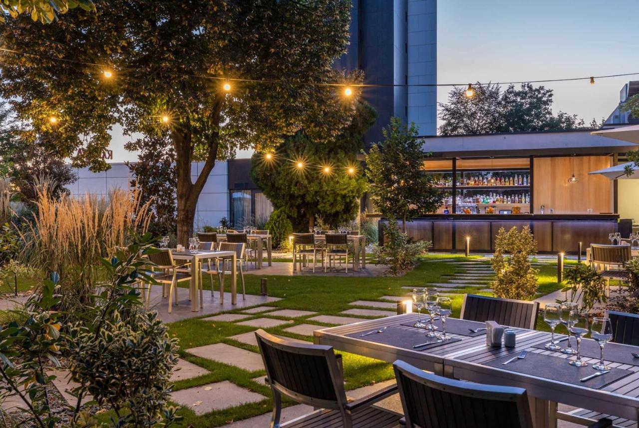 Готель Ramada By Wyndham Slatina Parc Екстер'єр фото